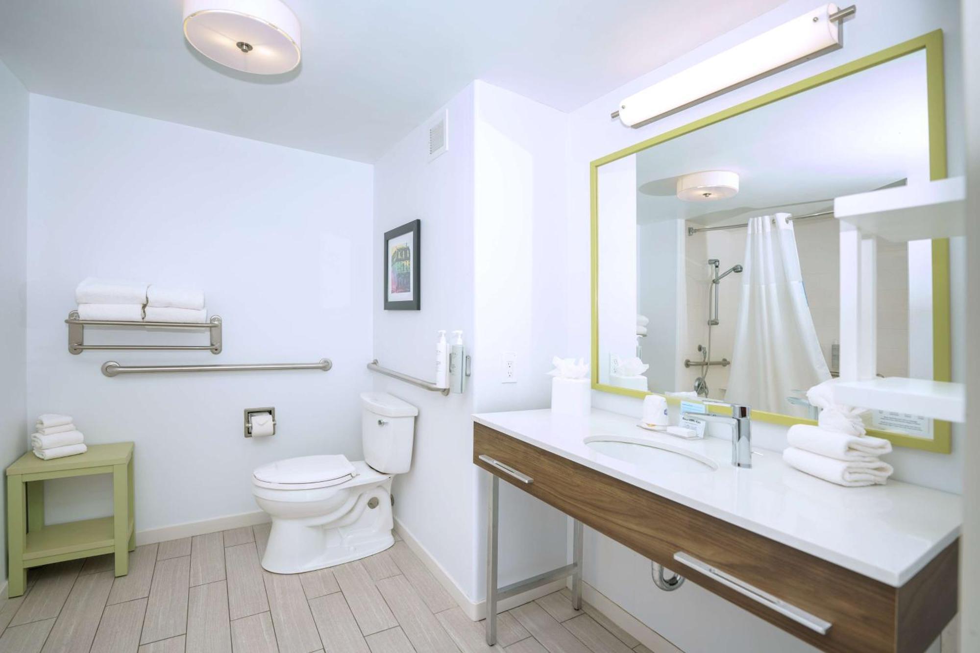 Hampton Inn Hays-North Of I-70 Ngoại thất bức ảnh