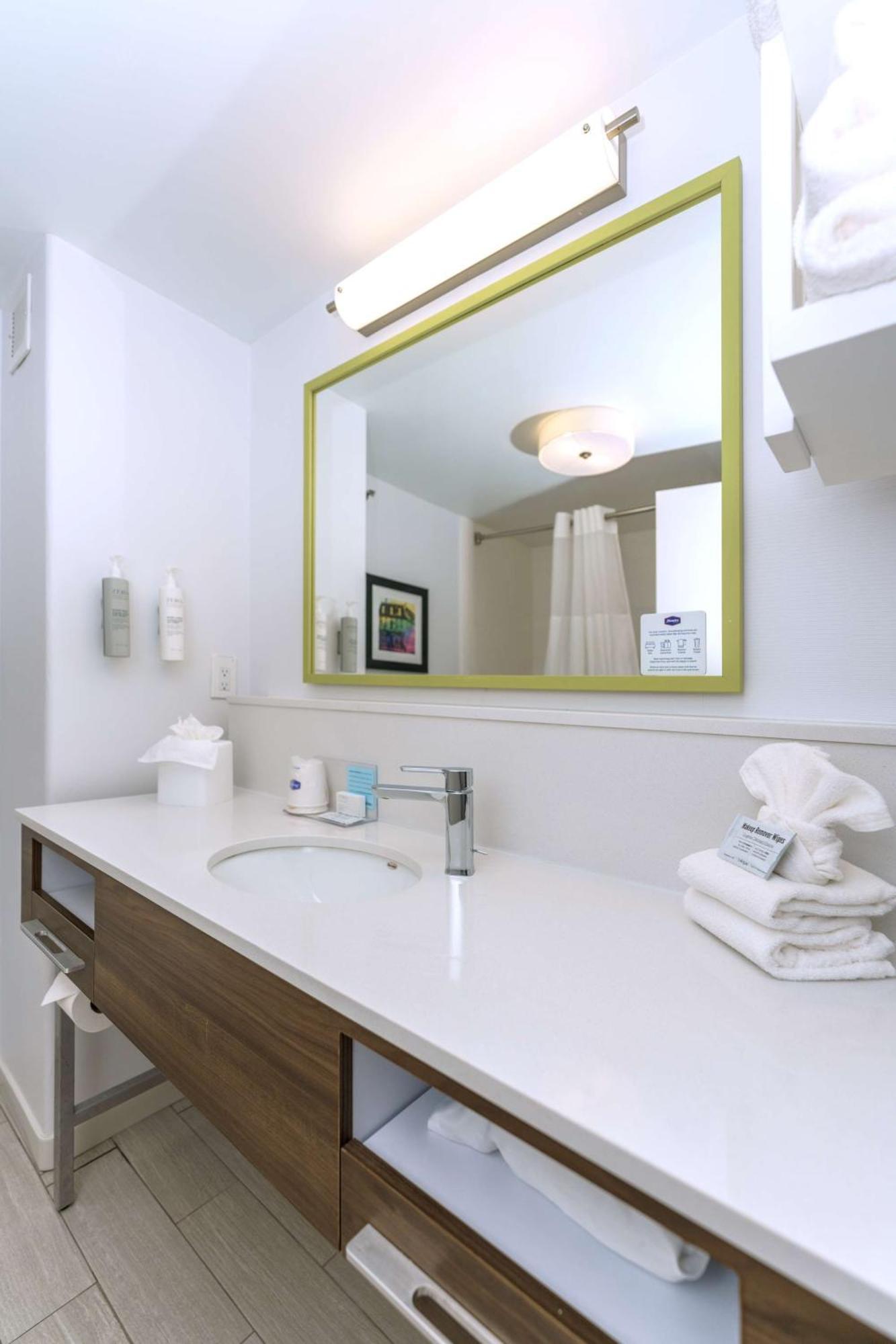 Hampton Inn Hays-North Of I-70 Ngoại thất bức ảnh