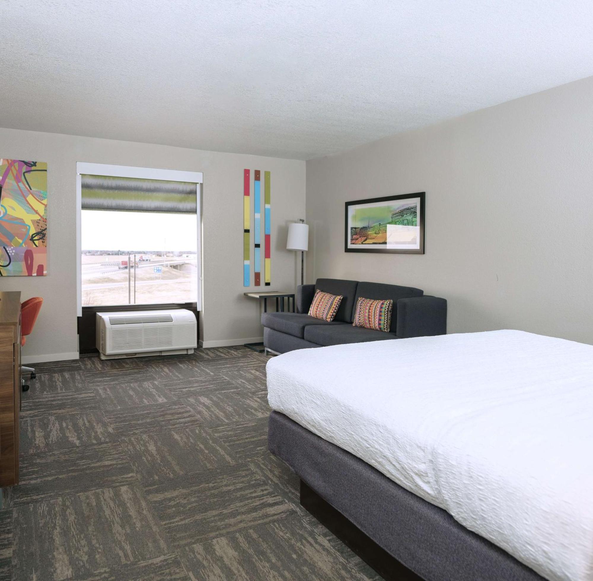 Hampton Inn Hays-North Of I-70 Ngoại thất bức ảnh